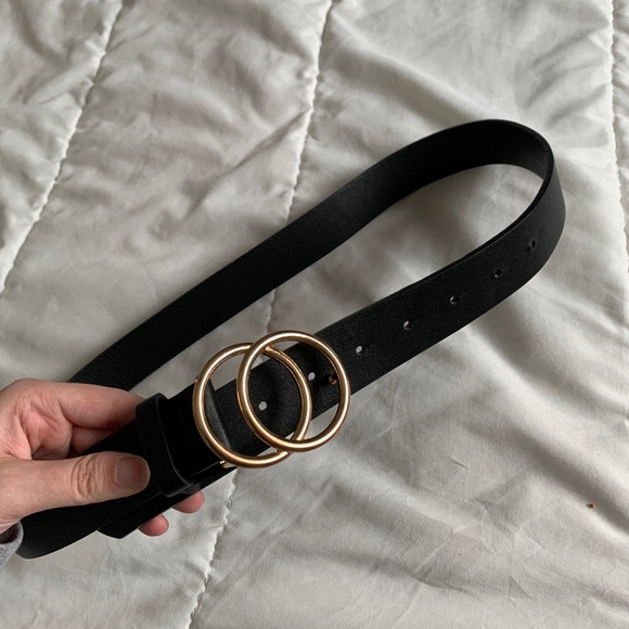 Accessories - Chic gold & black belt